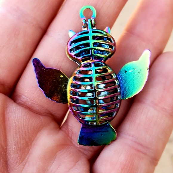 New Carved Rainbow Hematite Owl Open Pendant. - Picture 3 of 11